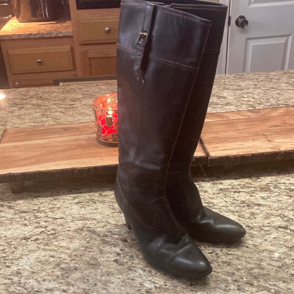 Chadwick’s brown leather boots